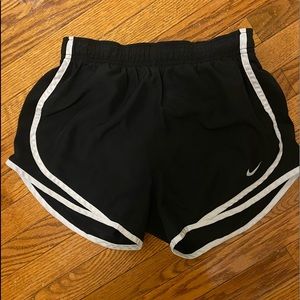 NIKE PRO BLACK SHORTS